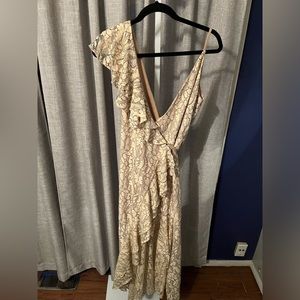 Ali and Jay Los Angeles Dress size Medium